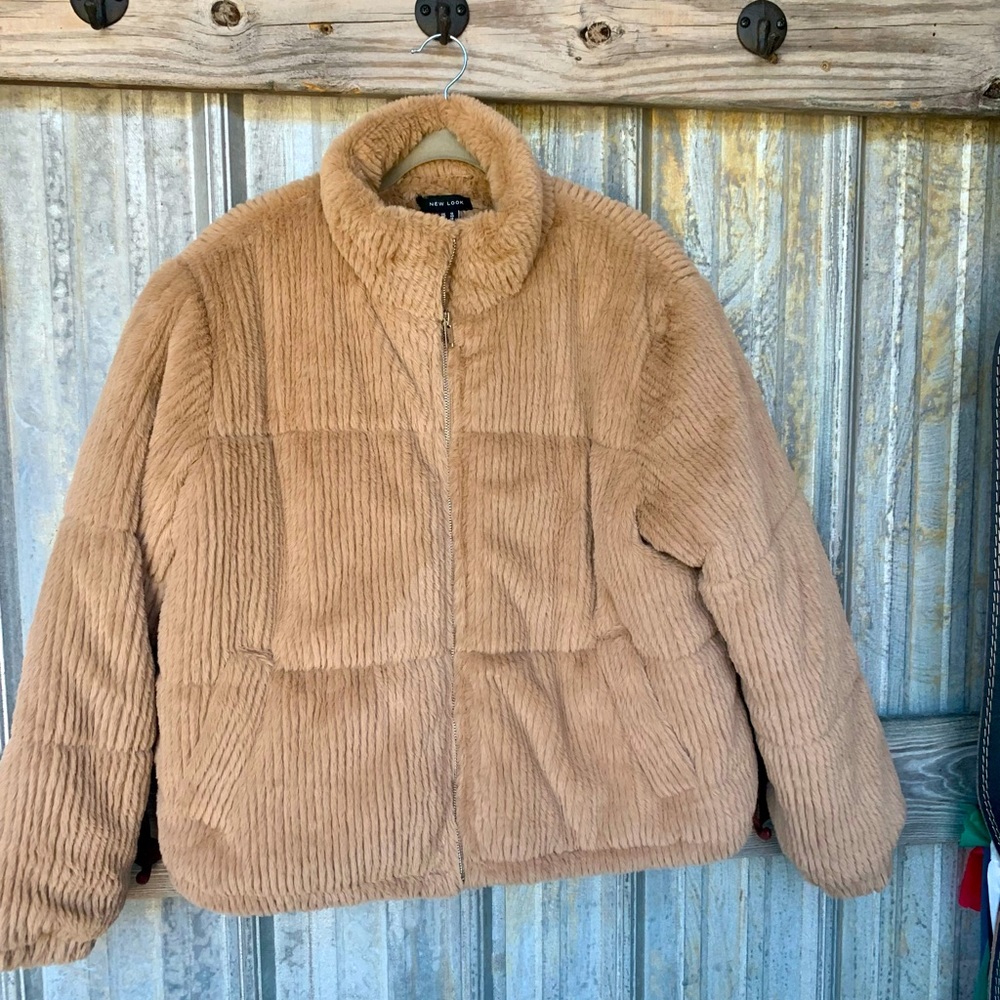 New Look Sherpa Jacket with Pockets and Waist Drawstring